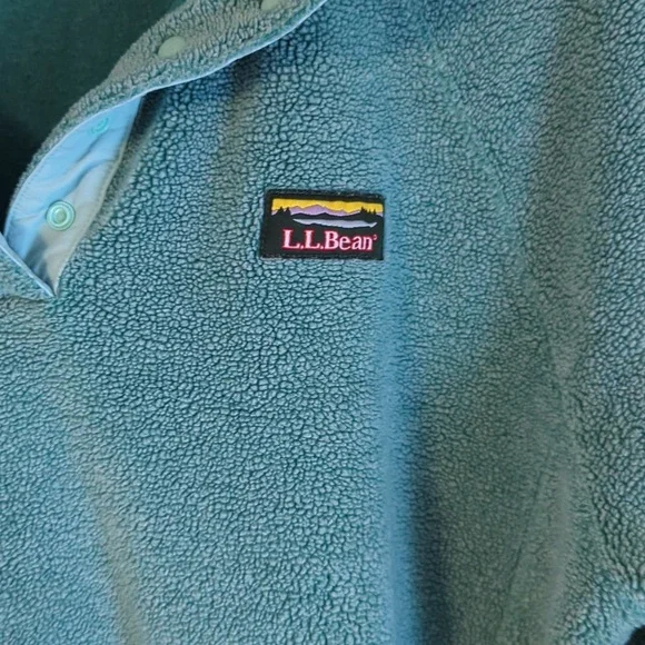 L.L. Bean fleece shirt - Picture 2 of 8